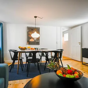  Apartment Sanders Central - Dreamy Three-bedroom In The Middle Of It All